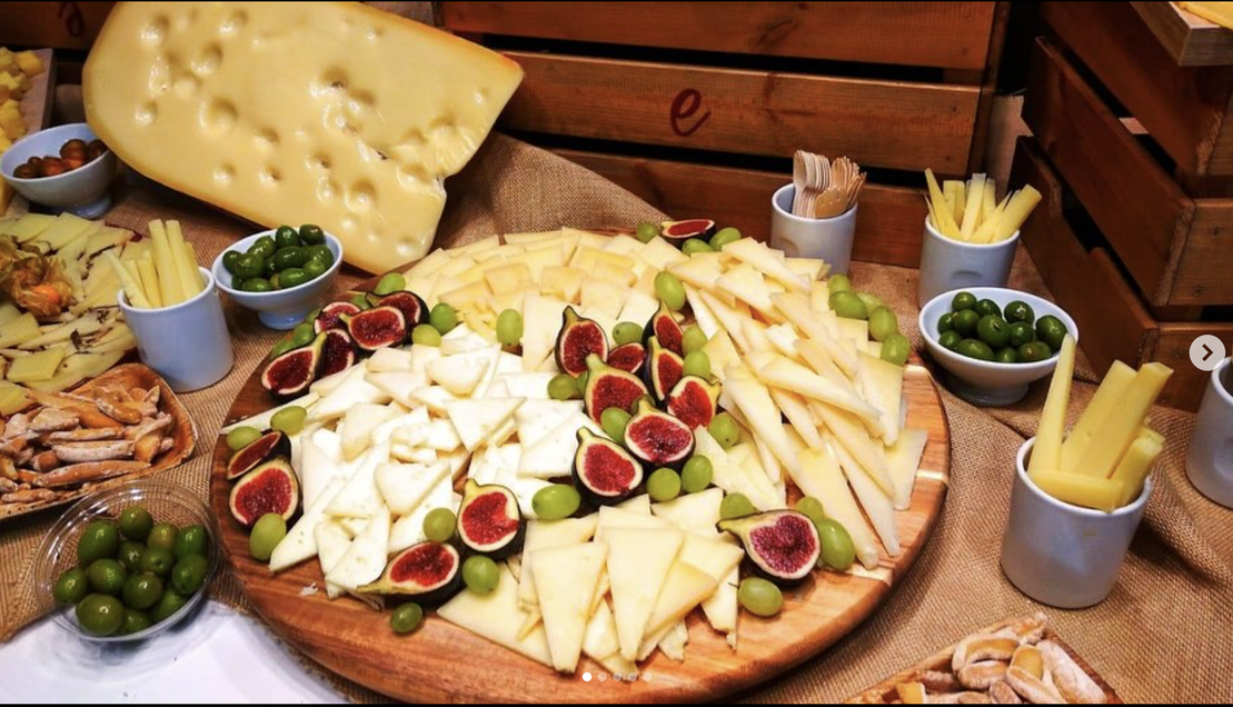 Bandeja gourmet con jamón ibérico y quesos